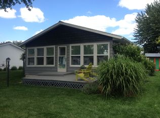 75 Ems B8 Lane, Pierceton, IN 46562