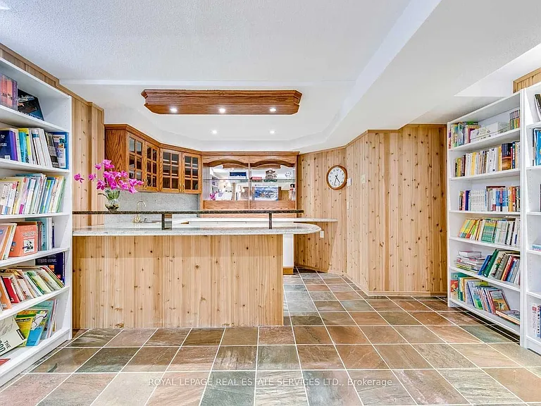 1447 Clearview Dr — Photo 31