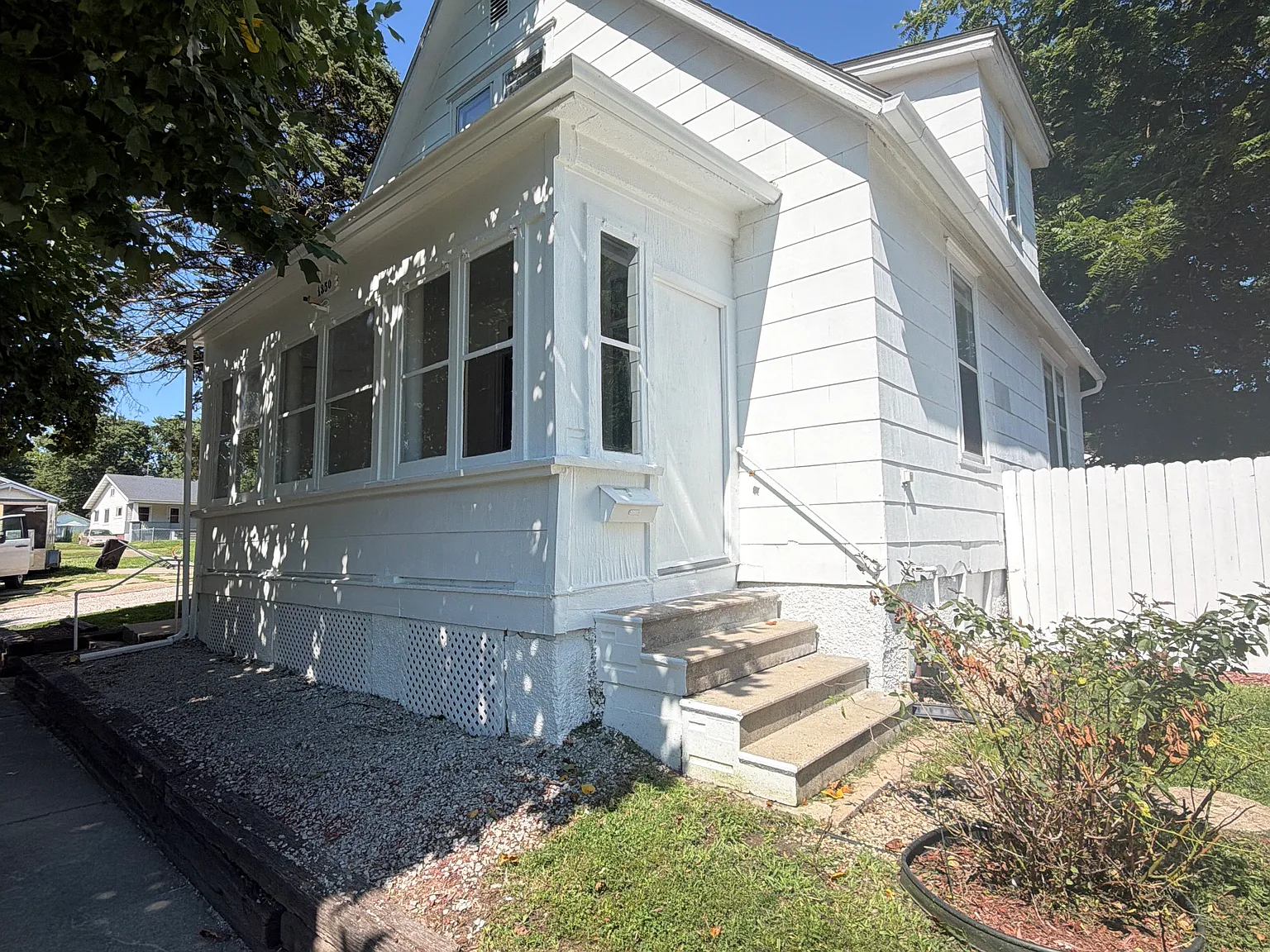 3 bed, 1250 sqft, $1,395 — Photo 1