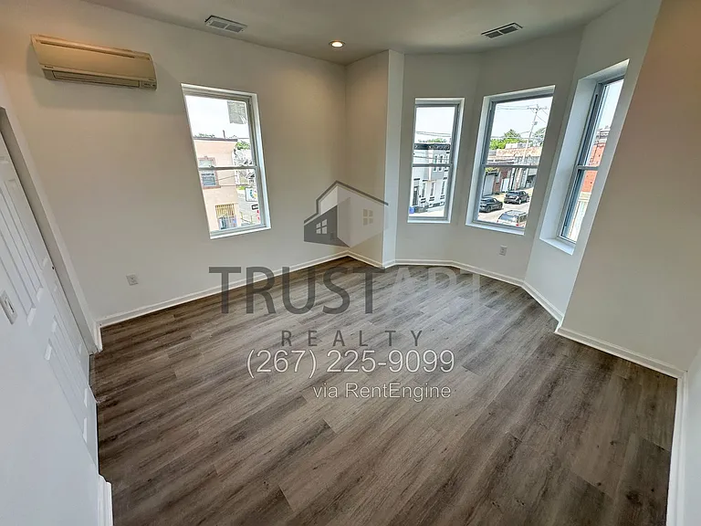 2431 N 26th St — Photo 7