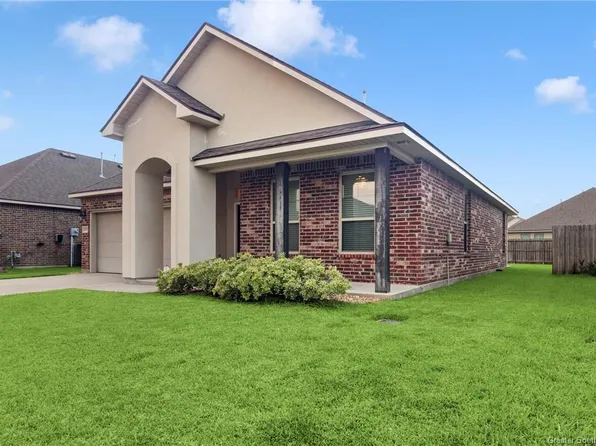 3179 Crest Ln, Lake Charles, LA 70607
