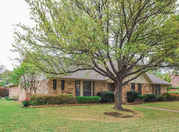 4th image of 914 S Greenstone Ln