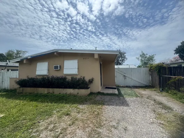 8850 SW 127th Ter, Miami, FL 33176