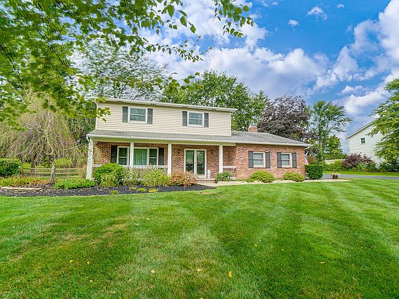 4th image of 3555 Rolling Hills Ln
