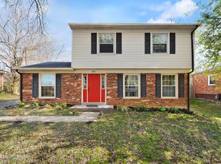 807 Echo Bridge Rd, Middletown, KY 40243