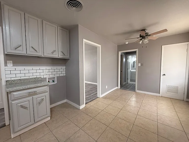 3237 Drexel Ave — Photo 8