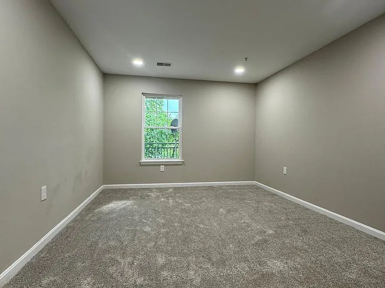 15609 Everglade Ln #203 — Photo 6