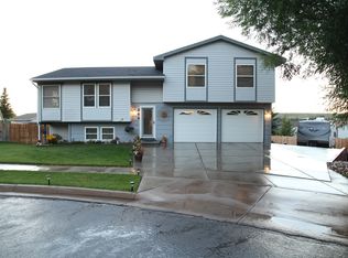 206 Hoyt Cir, Evanston, WY 82930