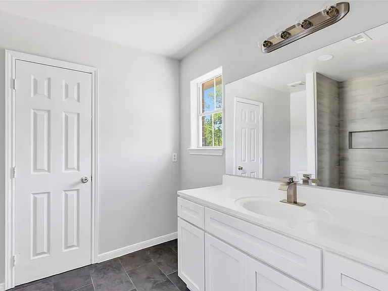 10445 Wicklowe St #1 — Photo 27