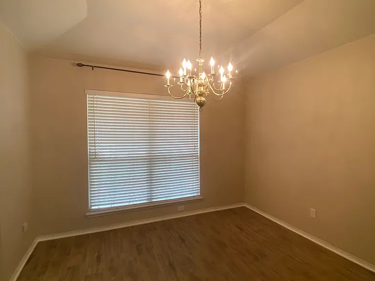 714 Black Hills Trl — Photo 2