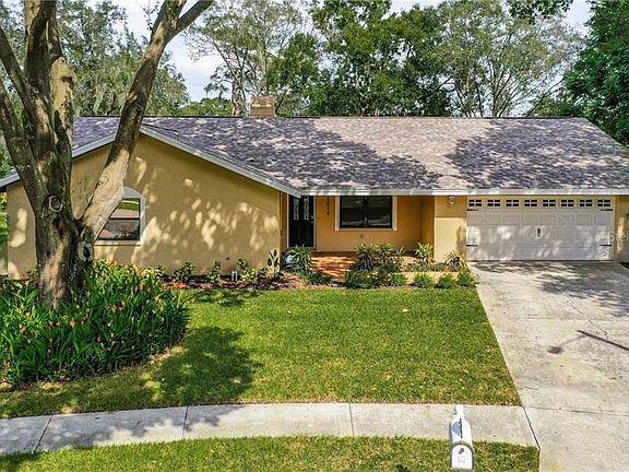 2nd image of 2018 Sycamore Ln