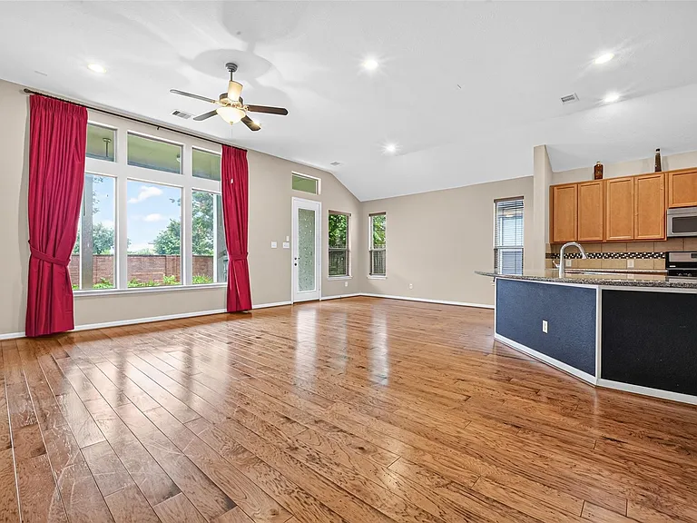 16419 Sheffield Run Dr — Photo 10