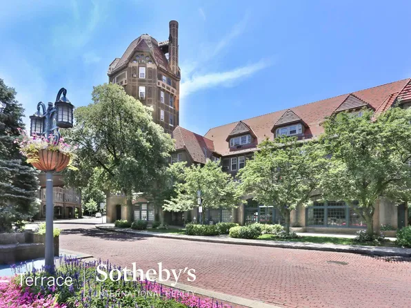 10 Station Square image 12 of 16