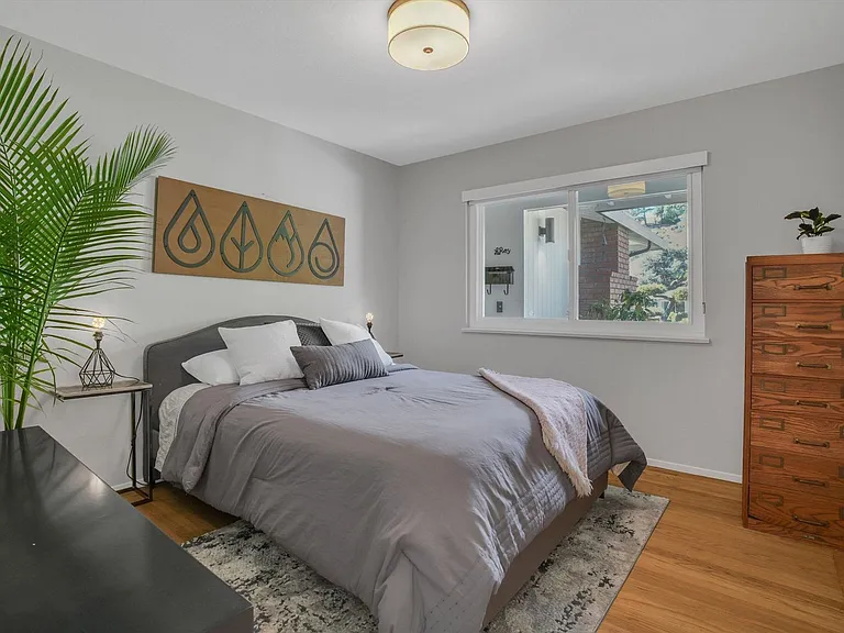 7516 Potrero Ave — Photo 13
