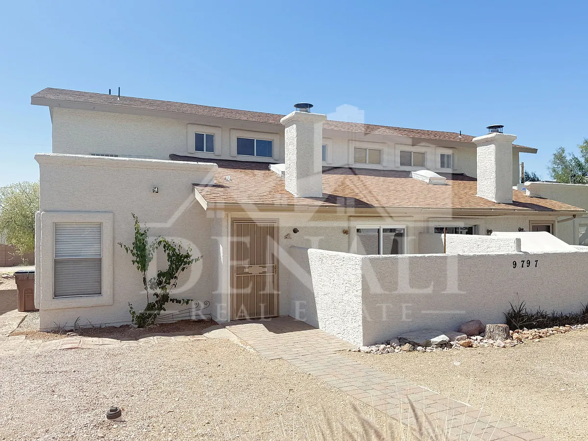 Building Photo - 9797 E La Palma Ave #1