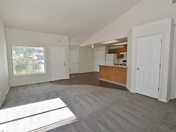 3rd image of 824-826 S McKinley Ave