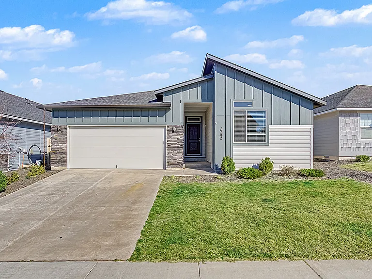 2742 W Balboa Dr — Photo 54