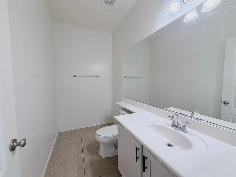 7164 S 48th Gln — Photo 18