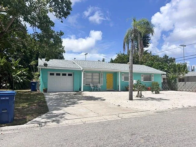 8218 43rd Ave W