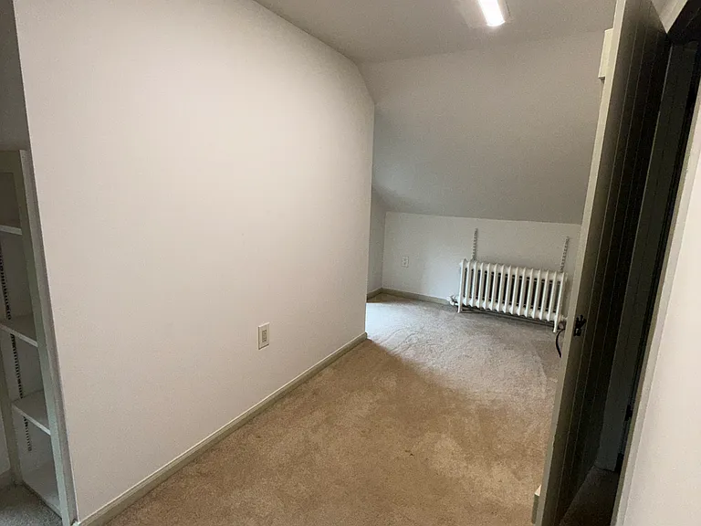 3rd fl large walk-in closet/small office -2