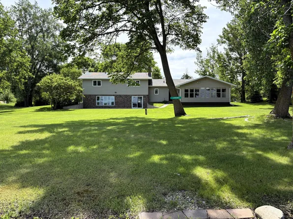 10928 E Lake Ida Ln, Lake Park, MN 56554