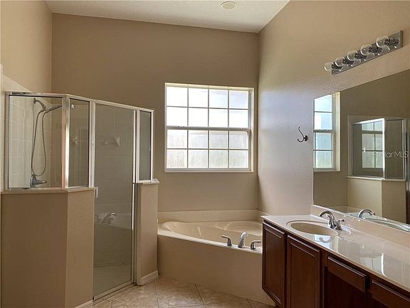 4th image of 10270 Caroline Park Dr