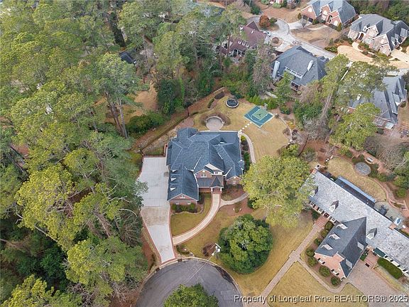 2nd image of 424 Charlotte Dr