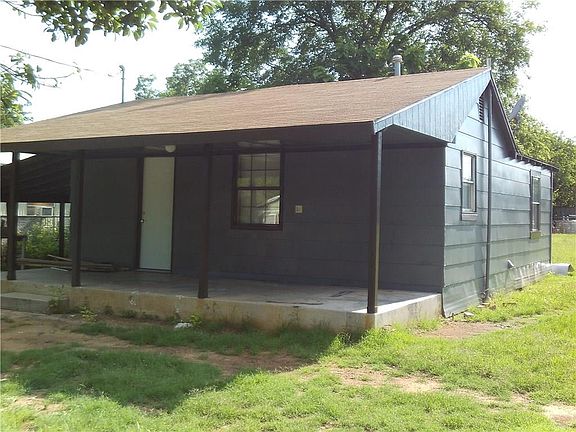 2nd image of 2519 N Main Blvd