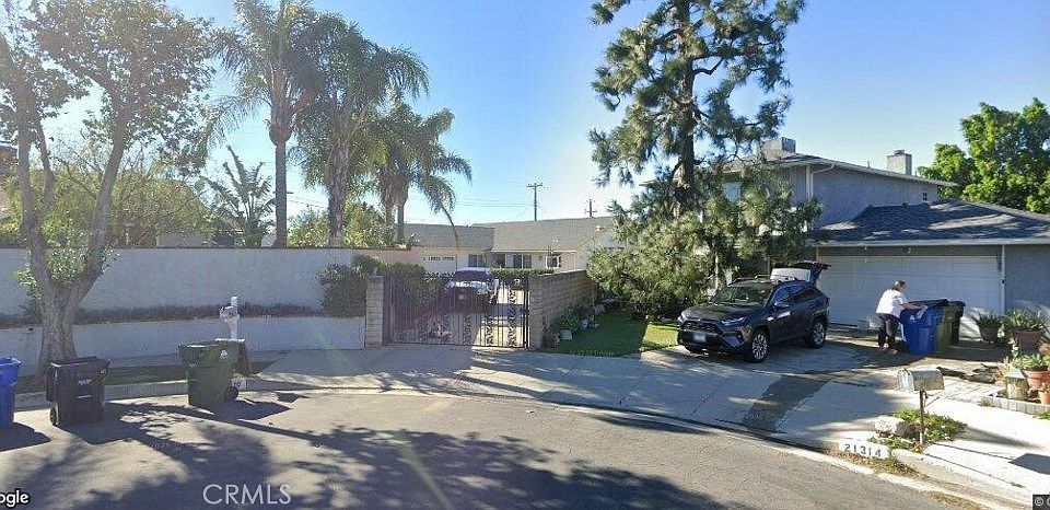 1st image of 21310 Hiawatha St