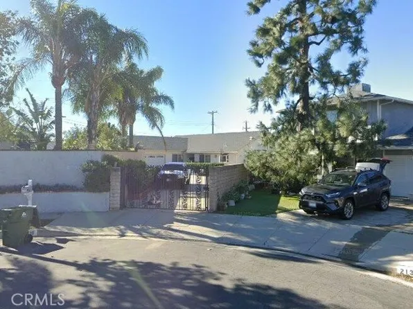 21310 Hiawatha St, Chatsworth, CA 91311