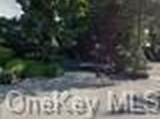 21 Conscience Bay Rd, Setauket, NY 11733