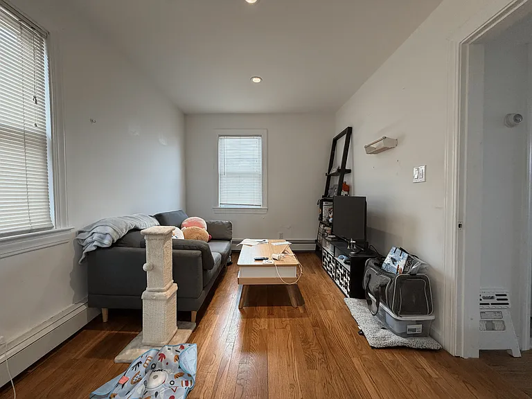 1 Harding St — Photo 5
