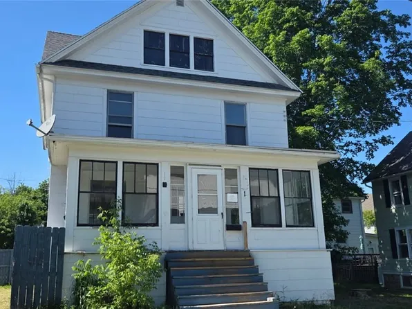 1 Margaret St, Alexandria Bay, NY 13607