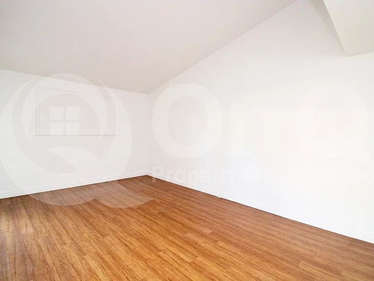 5621 N 79th St #4 — Photo 6