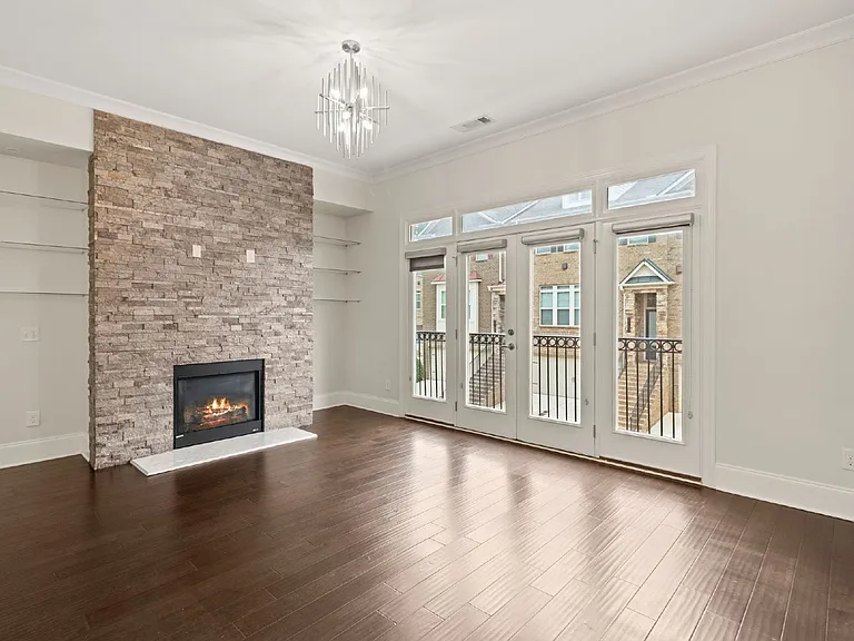 2160 Prestwick Ct NE — Photo 6