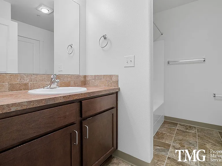 1017 SE 12th Ave — Photo 46