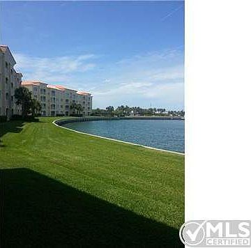 2nd image of 13 Harbour Isle Dr #102