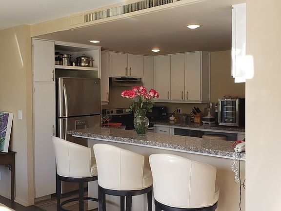 5th image of 2170 Century Park E APT 509
