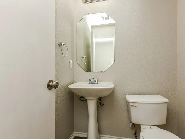 1528 Pine Ln — Photo 19