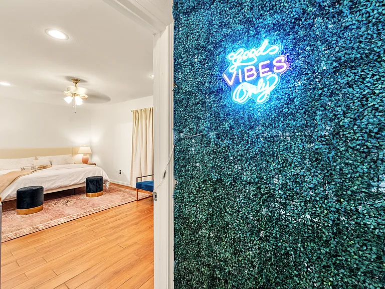 Bed Room vibe