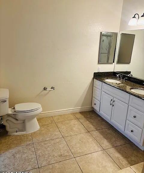 1632 S River Dr — Photo 11