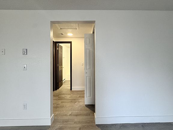 4th image of 1158-1178 E 6th St