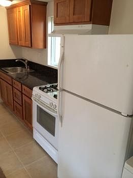 2nd image of 747 Dixieanne Ave