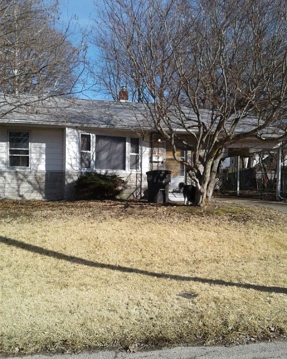 1st image of 605 Douglas St