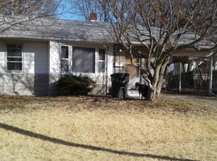 605 Douglas St, Danville, IL 61832