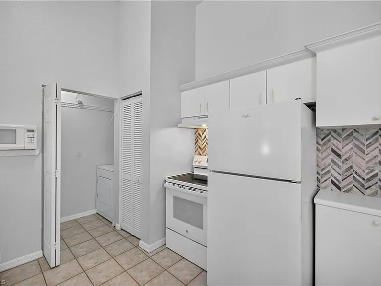 27103 Matheson Ave #206 — Photo 10
