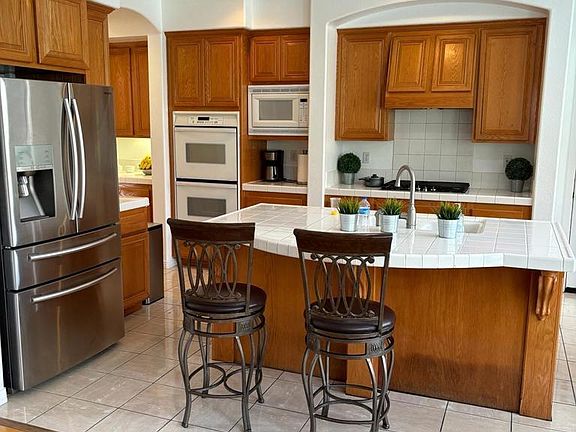 3rd image of 2721 Magnolia Point Ct
