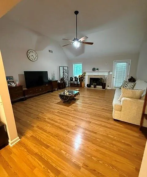 644 Laufin Ct — Photo 7