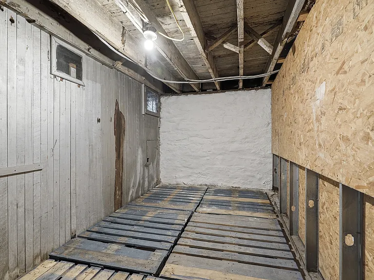Nice, dry, clean storage