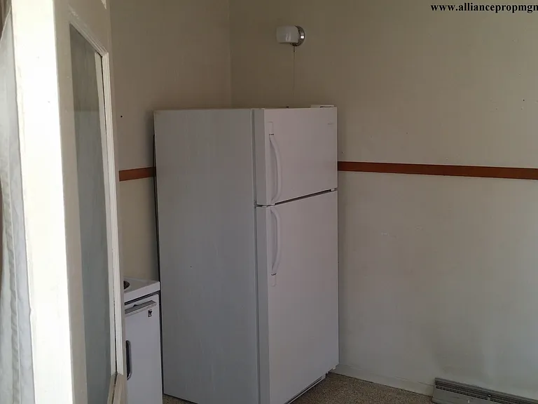 709 S 16th Ave — Photo 8